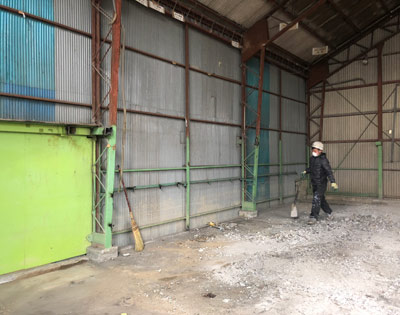 工場内装解体・撤去工事