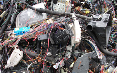 ワイヤーハーネス 自動車