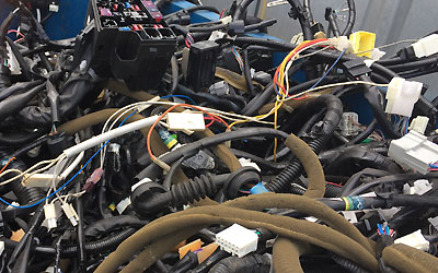 ワイヤーハーネス 自動車