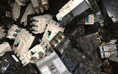 漏電ブレーカー 遮断機